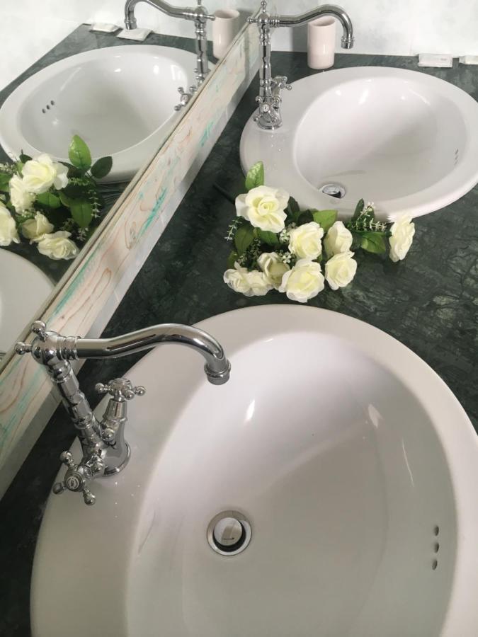 Bed and Breakfast Ai Raggi Di Sole Лечче Экстерьер фото