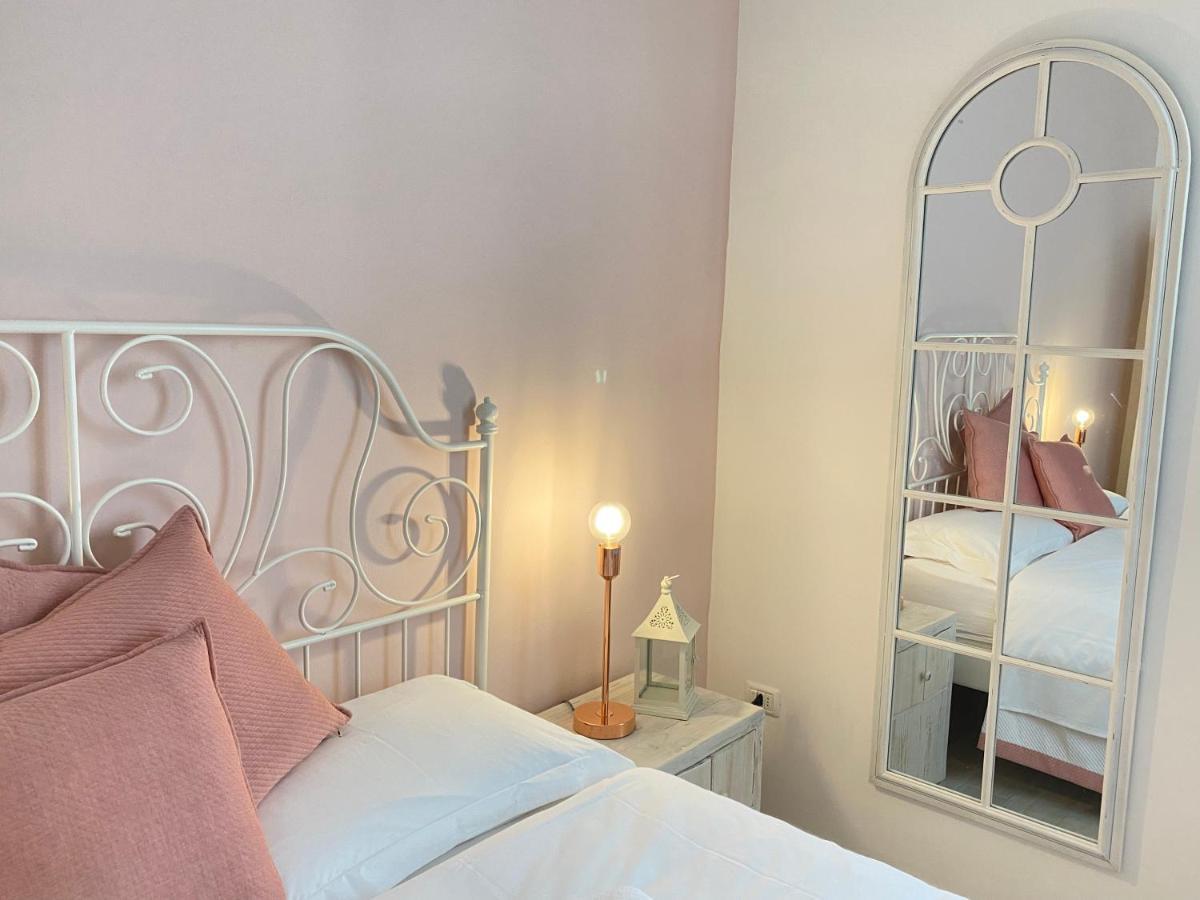 Bed and Breakfast Ai Raggi Di Sole Лечче Экстерьер фото
